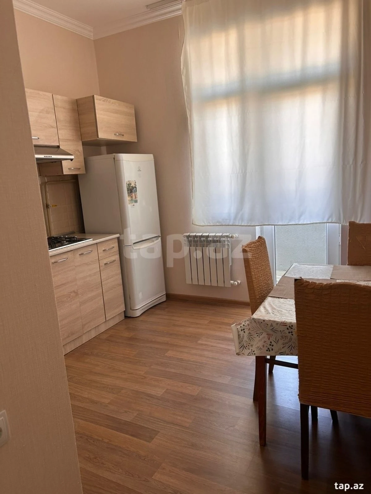 Kirayə verilir 3 otaqlı yeni tikili 85 m²