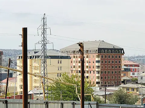 Kirayə verilir 1 otaqlı həyət evi