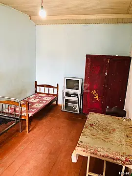 Kirayə verilir 1 otaqlı həyət evi