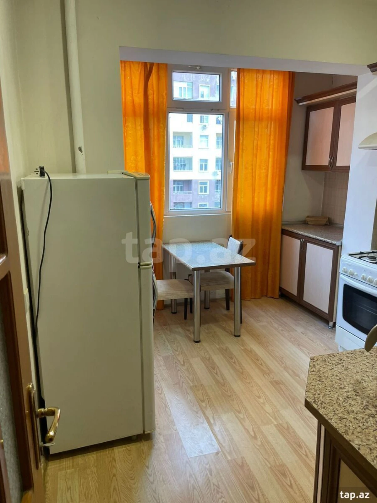 Kirayə verilir 2 otaqlı mənzil 65 m²