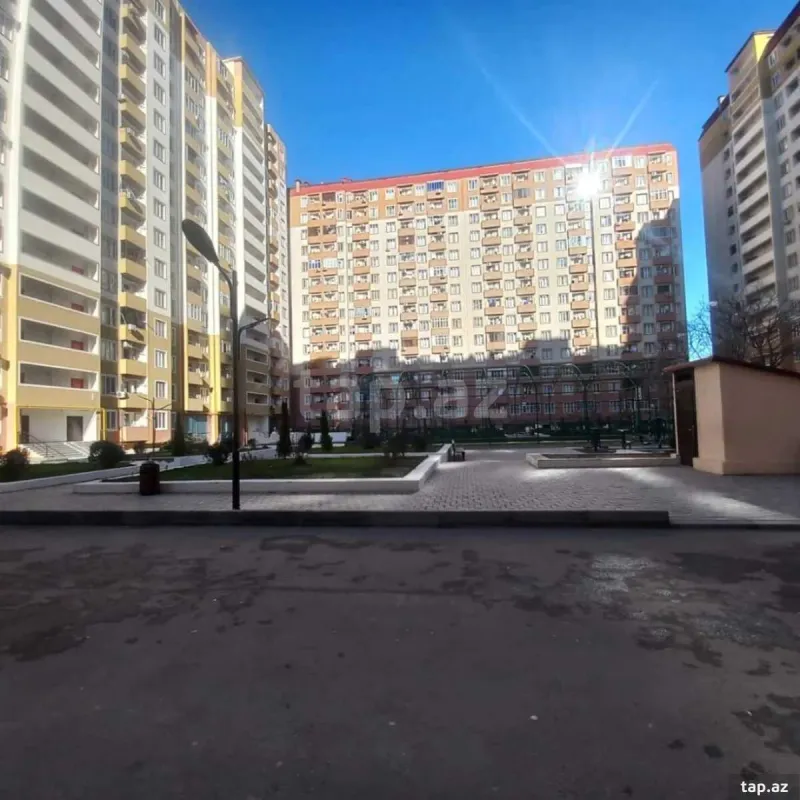 Satılır 2 otaqlı yeni tikili 63 m²
