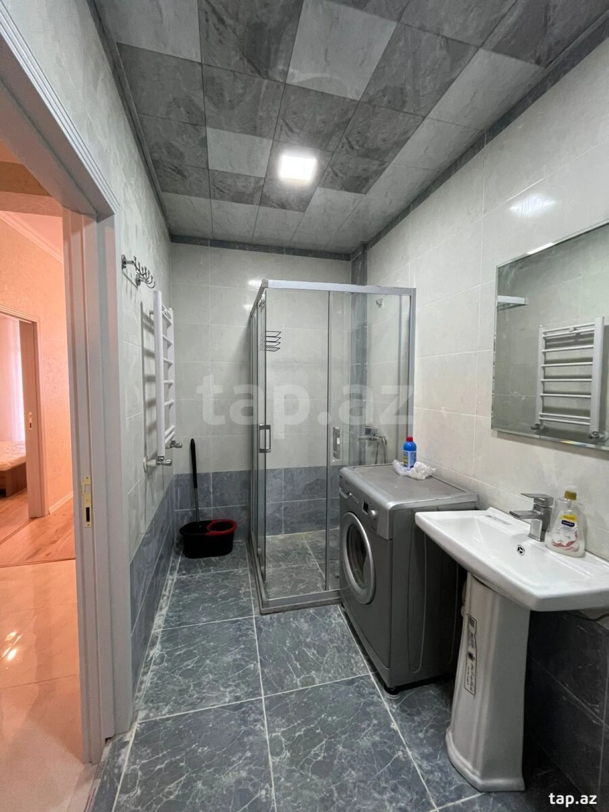 Kirayə verilir 2 otaqlı yeni tikili 90 m²