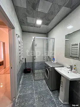 Kirayə verilir 2 otaqlı yeni tikili 90 m²