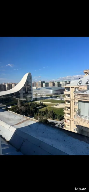 Satılır 2 otaqlı yeni tikili 68 m²