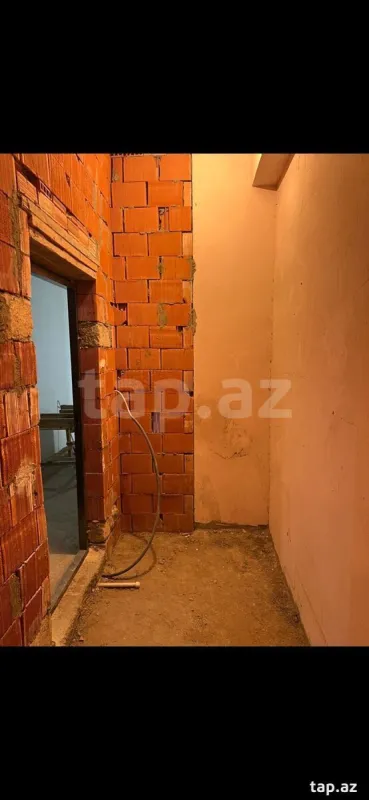 Satılır 3 otaqlı yeni tikili 75 m²
