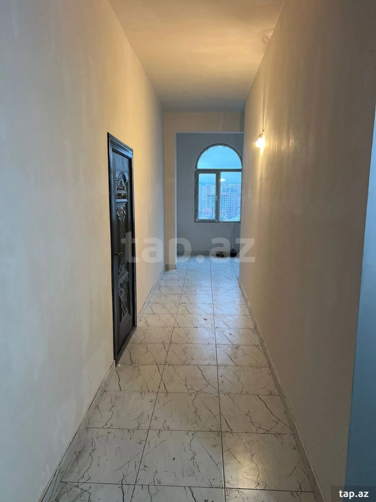 Satılır 3 otaqlı yeni tikili 75 m²
