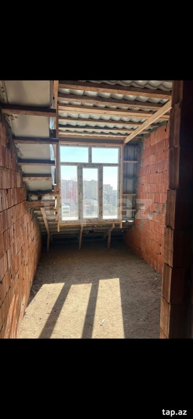 Satılır 3 otaqlı yeni tikili 75 m²