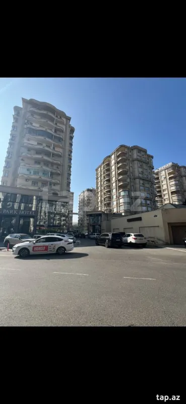 Satılır 3 otaqlı yeni tikili 75 m²
