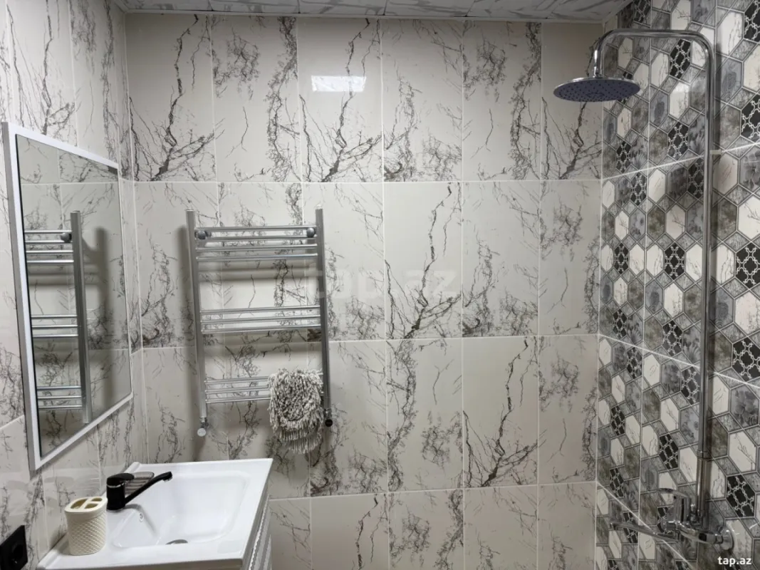 Kirayə verilir 3 otaqlı yeni tikili 95 m²