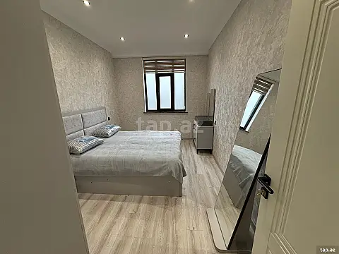 Kirayə verilir 3 otaqlı yeni tikili 95 m²