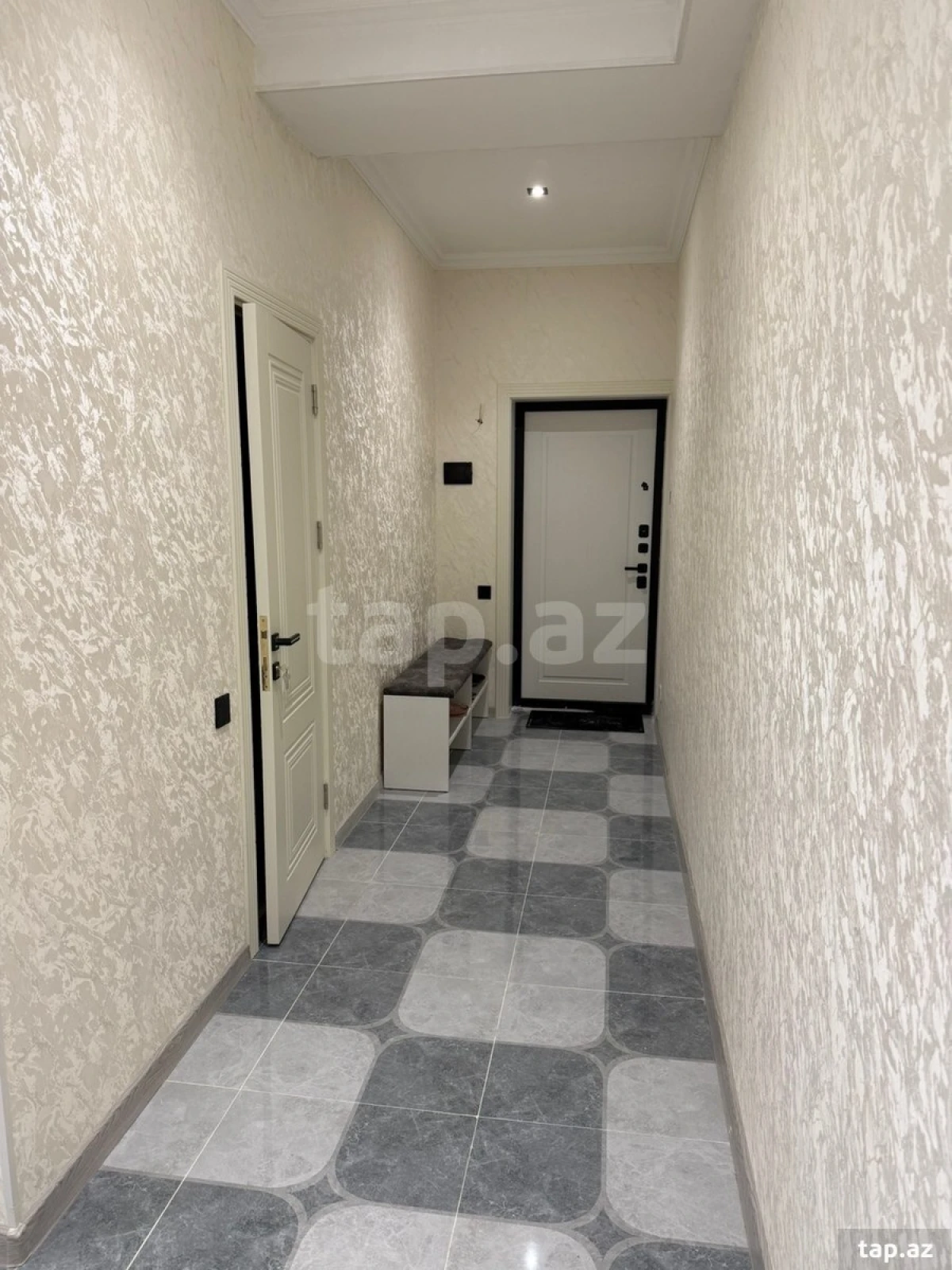 Kirayə verilir 3 otaqlı yeni tikili 95 m²