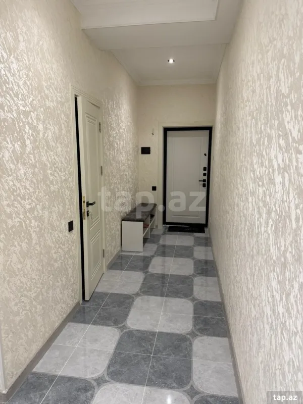 Kirayə verilir 3 otaqlı yeni tikili 95 m²