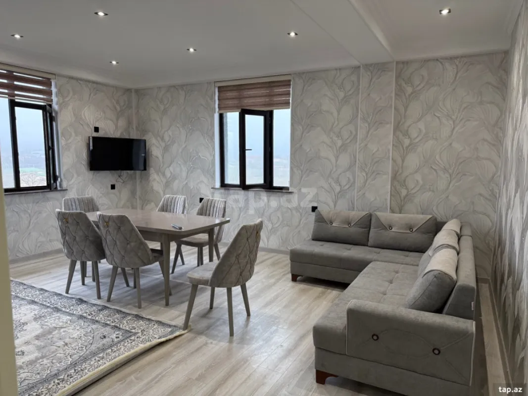 Kirayə verilir 3 otaqlı yeni tikili 95 m²