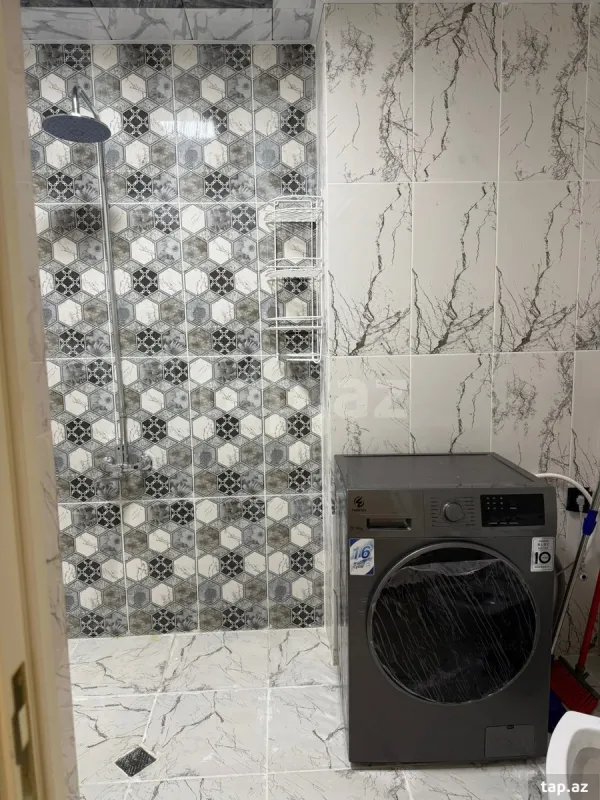 Kirayə verilir 3 otaqlı yeni tikili 95 m²