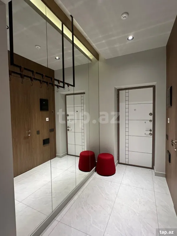 Satılır 3 otaqlı yeni tikili 150 m²