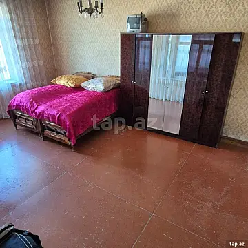 Satılır 4 otaqlı həyət evi