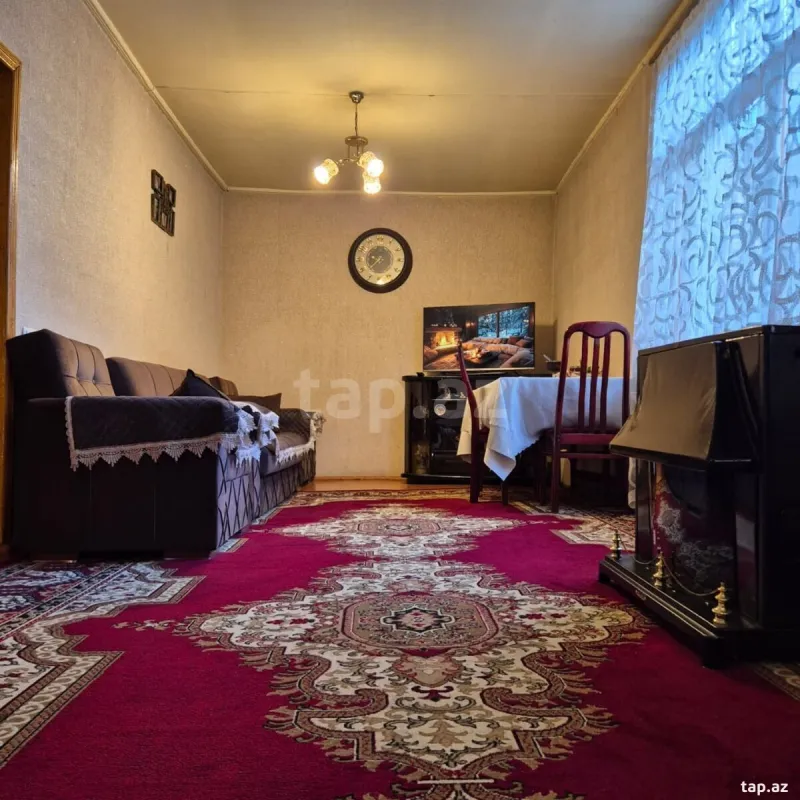 Satılır 4 otaqlı həyət evi