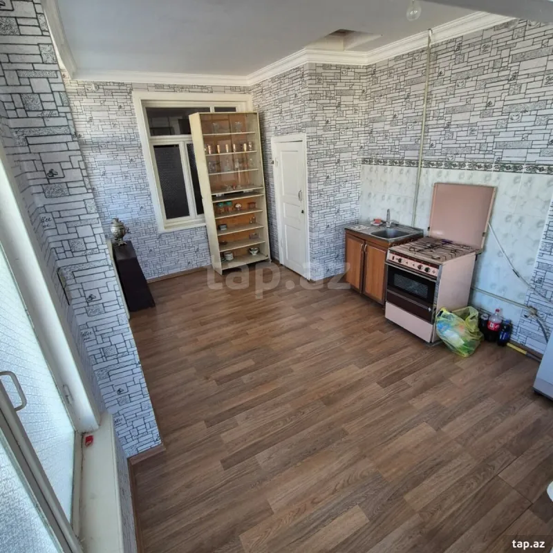 Satılır 4 otaqlı həyət evi