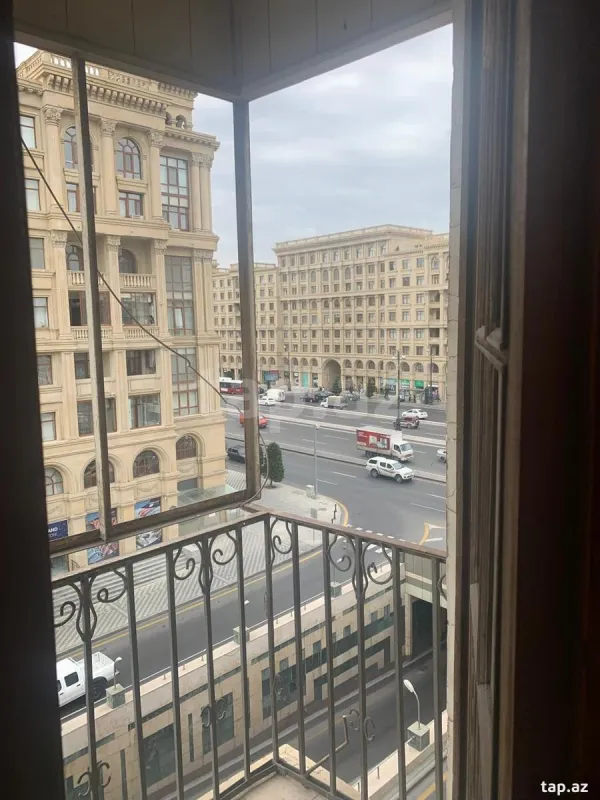 Kirayə verilir 3 otaqlı mənzil 115 m²