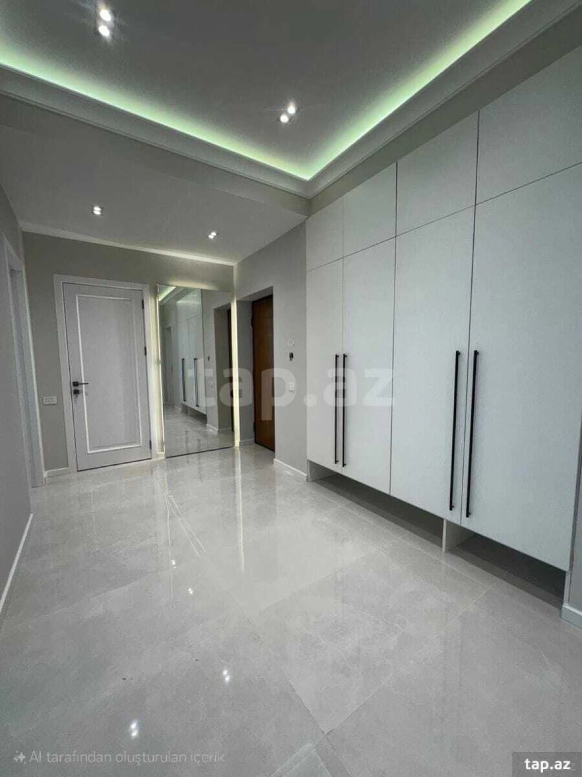 Kirayə verilir 3 otaqlı yeni tikili 140 m²
