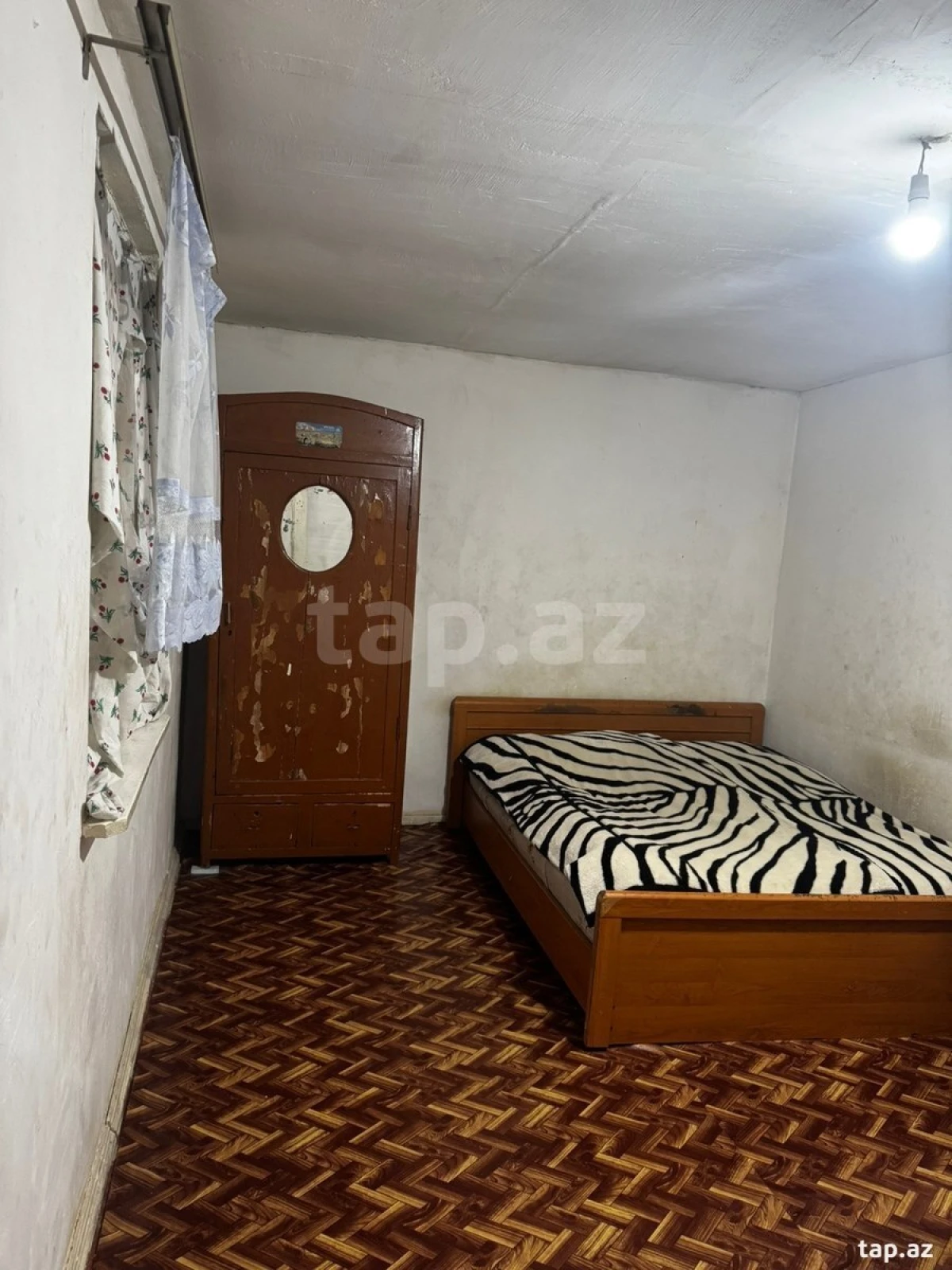 Kirayə verilir 1 otaqlı həyət evi