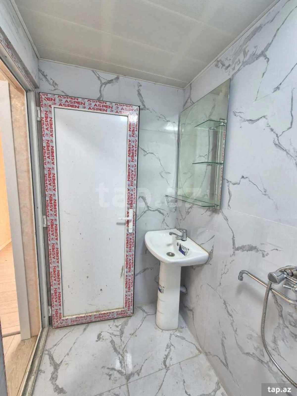 Satılır 2 otaqlı mənzil 55 m²