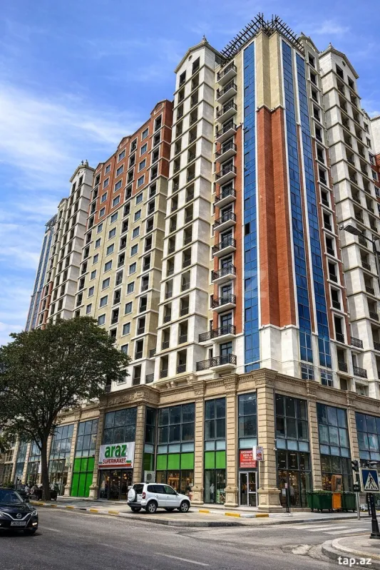 Satılır 3 otaqlı yeni tikili 165 m²