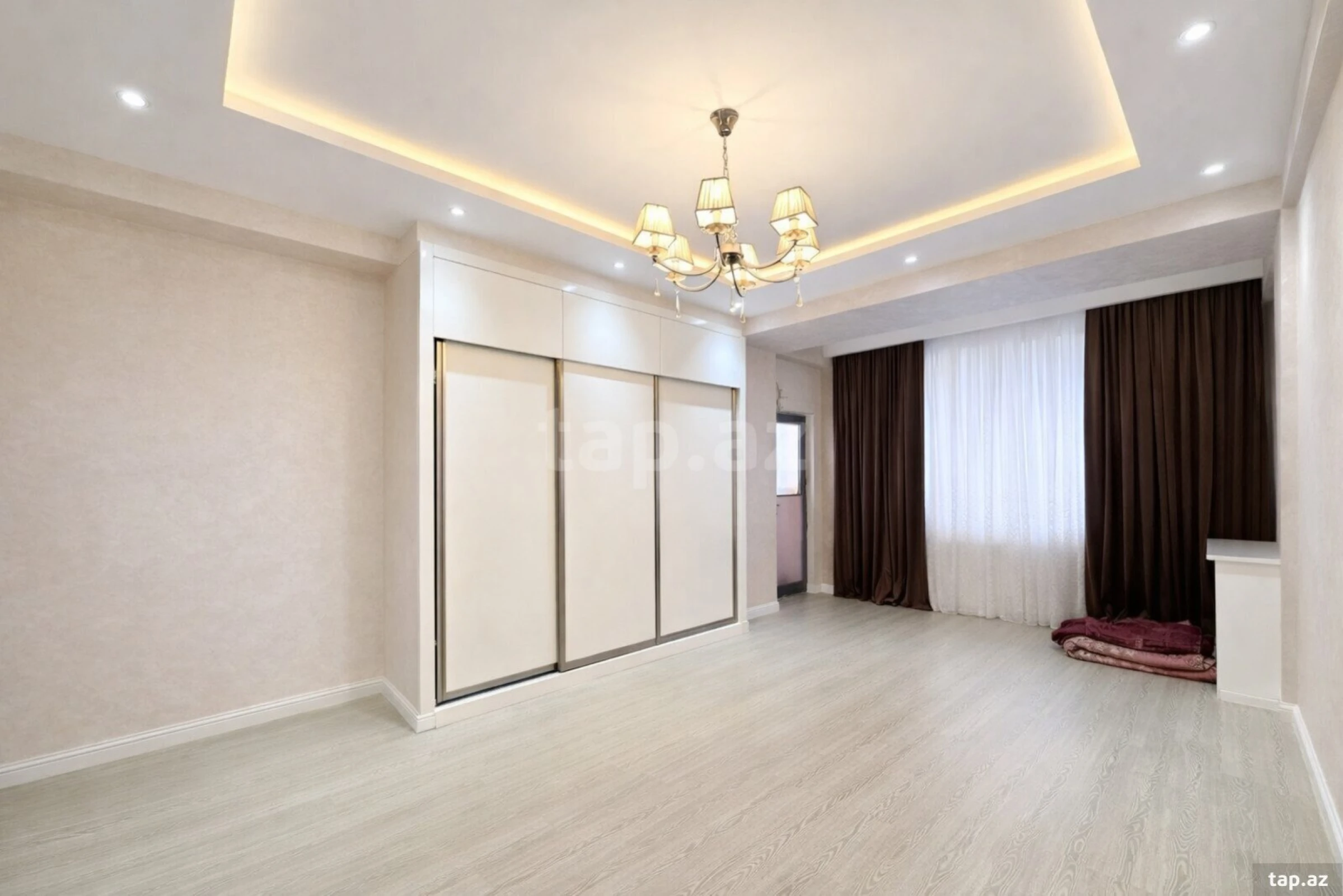 Satılır 3 otaqlı yeni tikili 165 m²