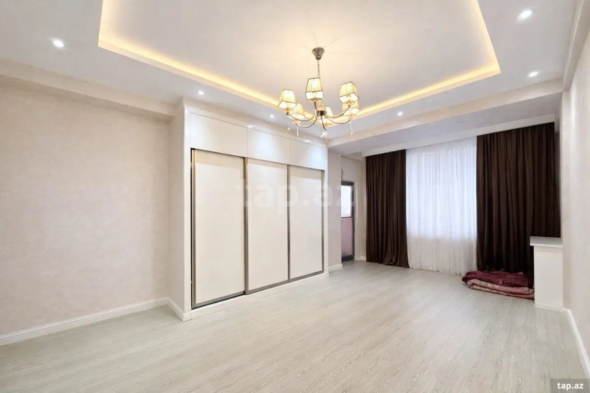 Satılır 3 otaqlı yeni tikili 165 m²