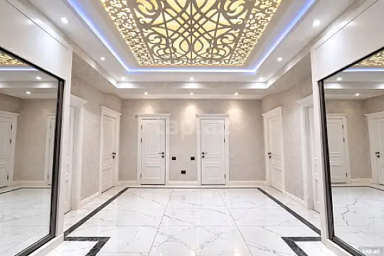 Satılır 3 otaqlı yeni tikili 165 m²