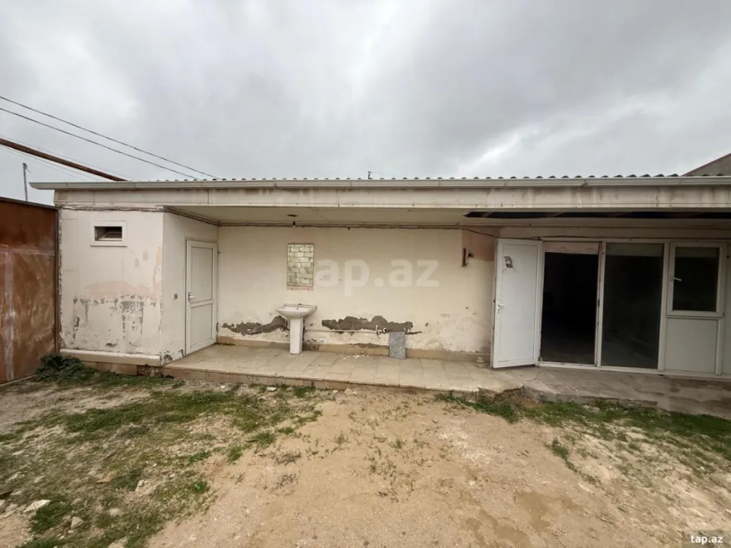 Satılır 3 otaqlı həyət evi