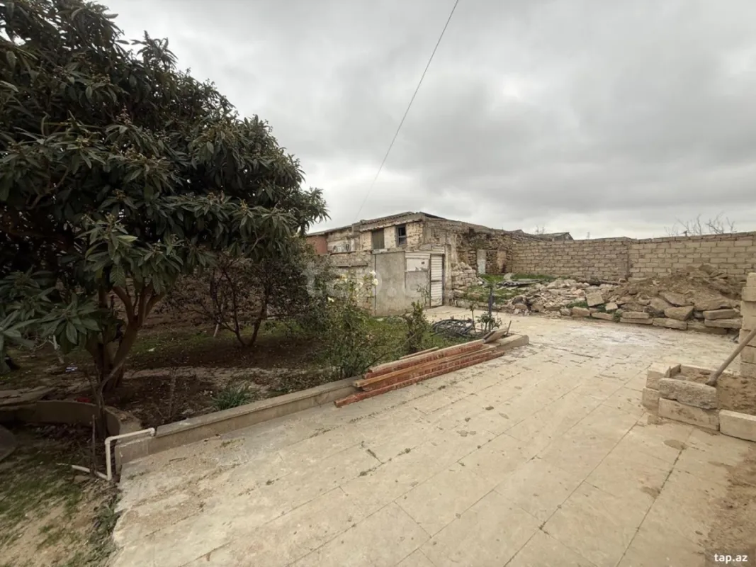 Satılır 3 otaqlı həyət evi