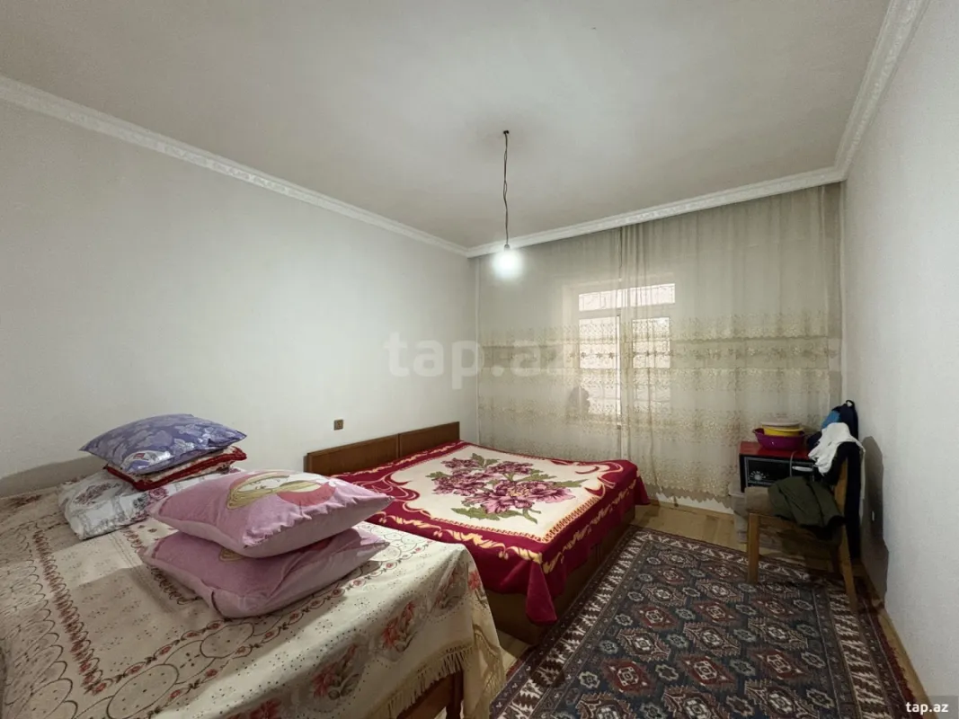 Satılır 4 otaqlı həyət evi