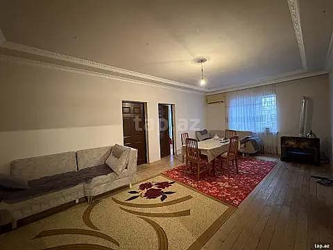 Satılır 4 otaqlı həyət evi