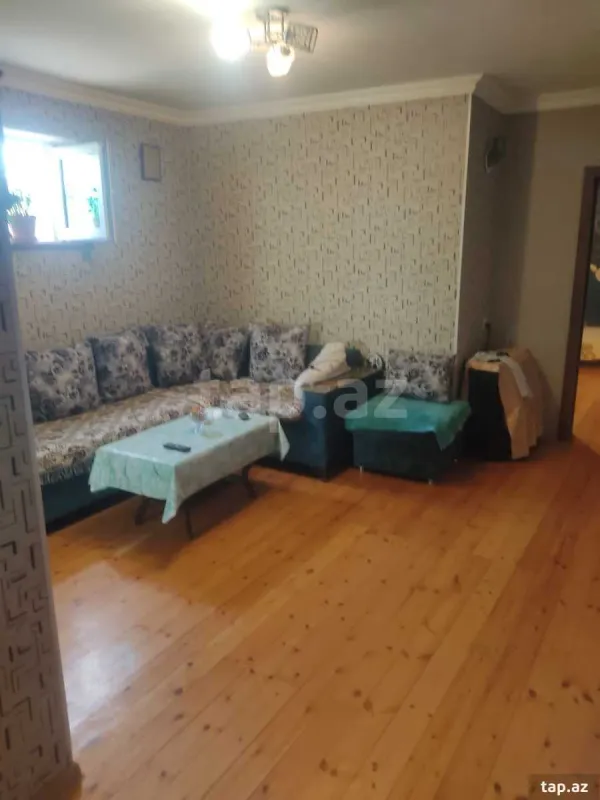 Satılır 4 otaqlı həyət evi