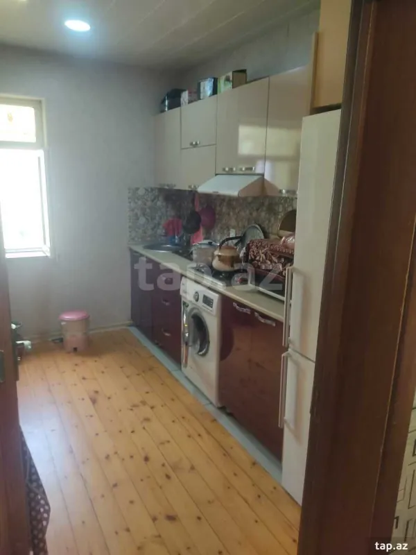 Satılır 4 otaqlı həyət evi