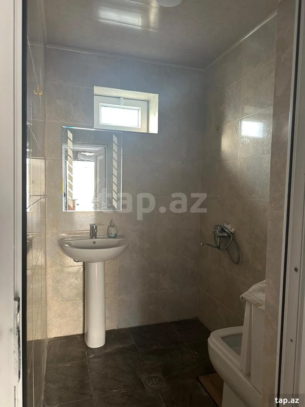 Satılır 3 otaqlı həyət evi