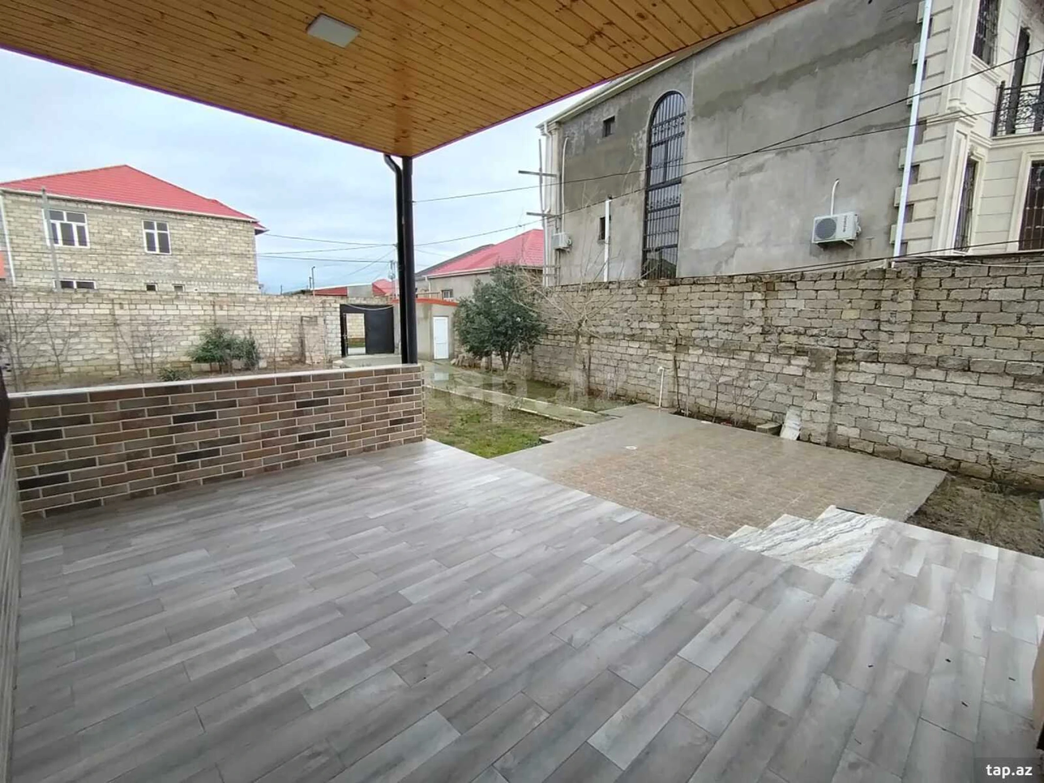 Satılır 3 otaqlı həyət evi