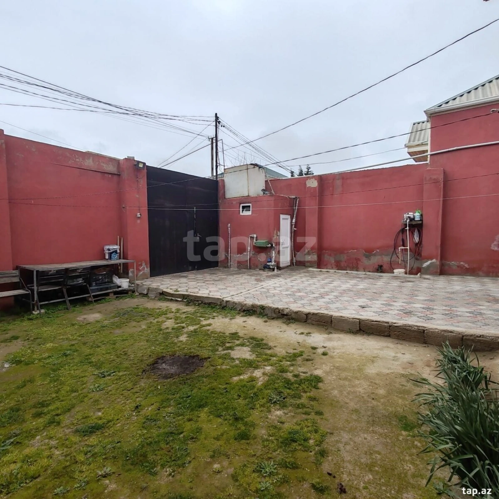 Satılır 3 otaqlı həyət evi