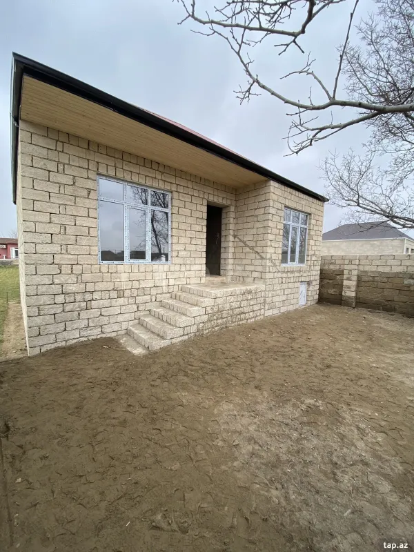 Satılır 3 otaqlı həyət evi