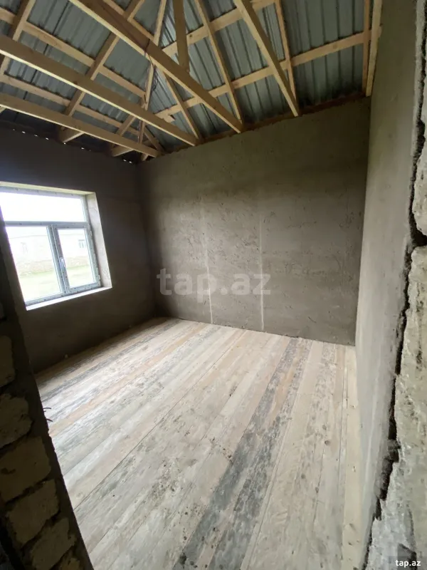 Satılır 3 otaqlı həyət evi