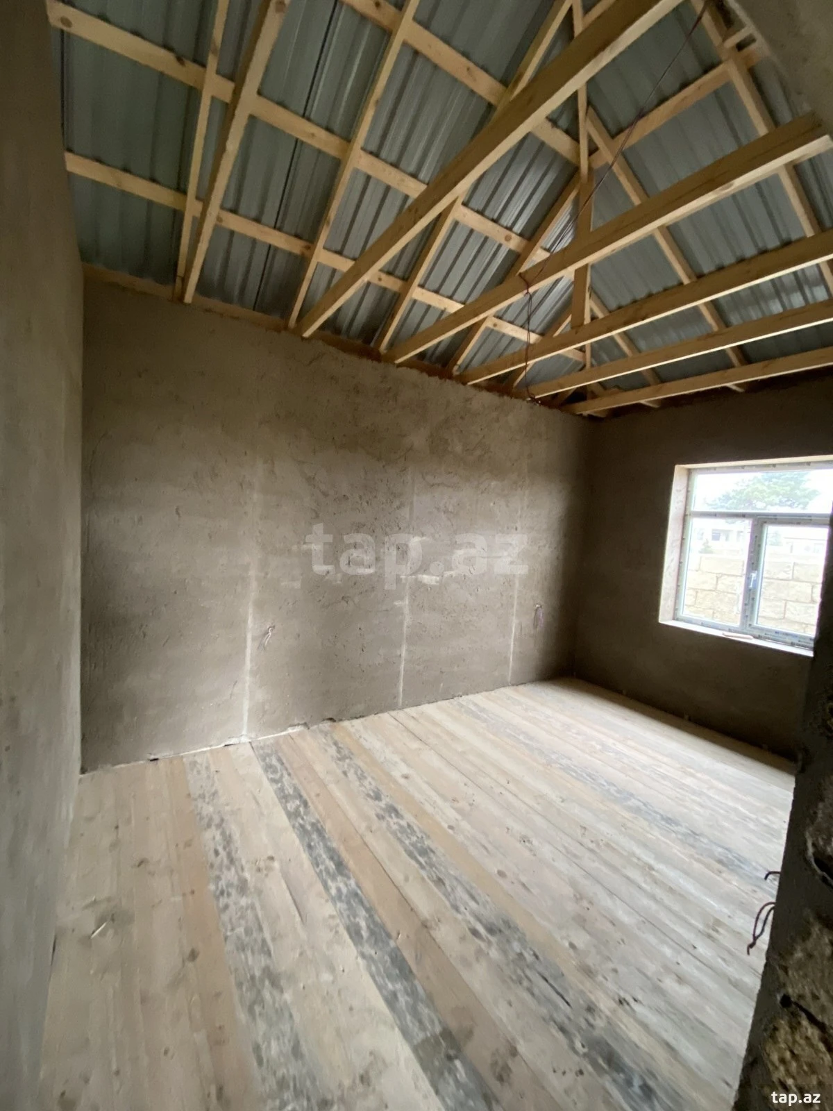 Satılır 3 otaqlı həyət evi