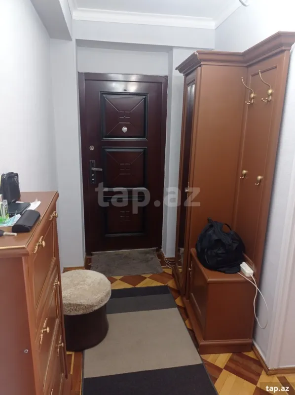 Kirayə verilir 2 otaqlı mənzil 75 m²