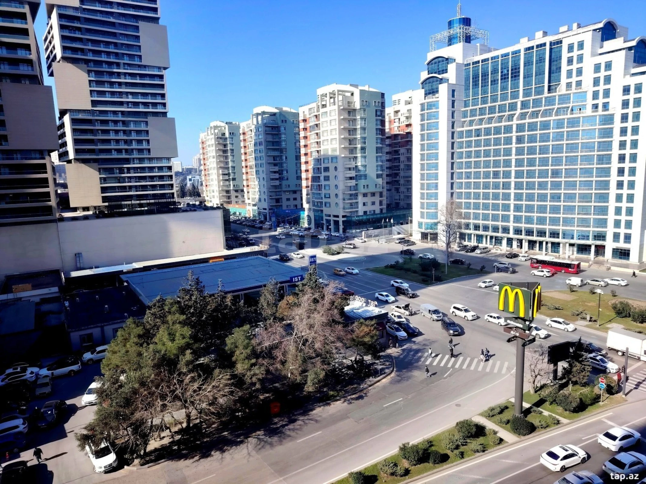Satılır 3 otaqlı yeni tikili 155 m²