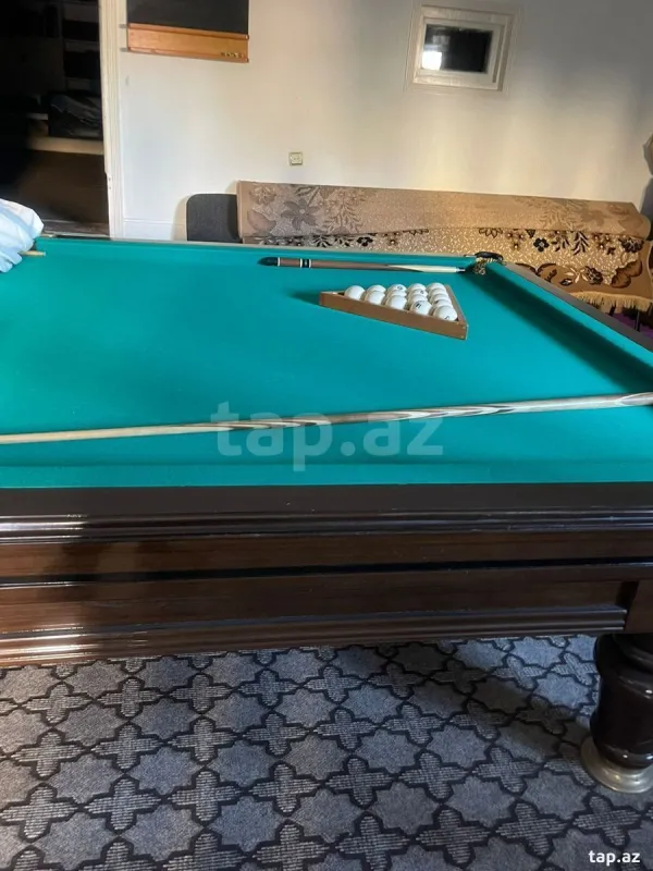 Kirayə verilir 9 otaqlı həyət evi