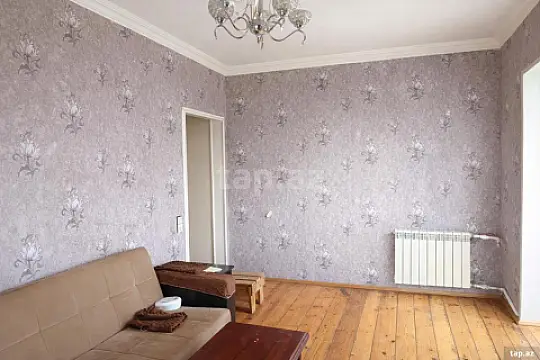 Satılır 2 otaqlı mənzil 70 m²