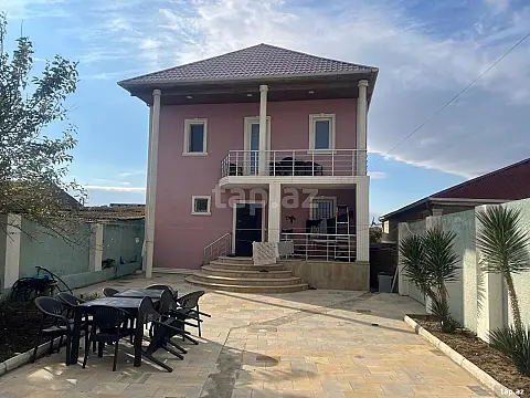 Satılır 4 otaqlı həyət evi — Sumqayıt 4 otaq 150.00 m²