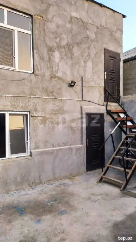 Satılır 3 otaqlı həyət evi