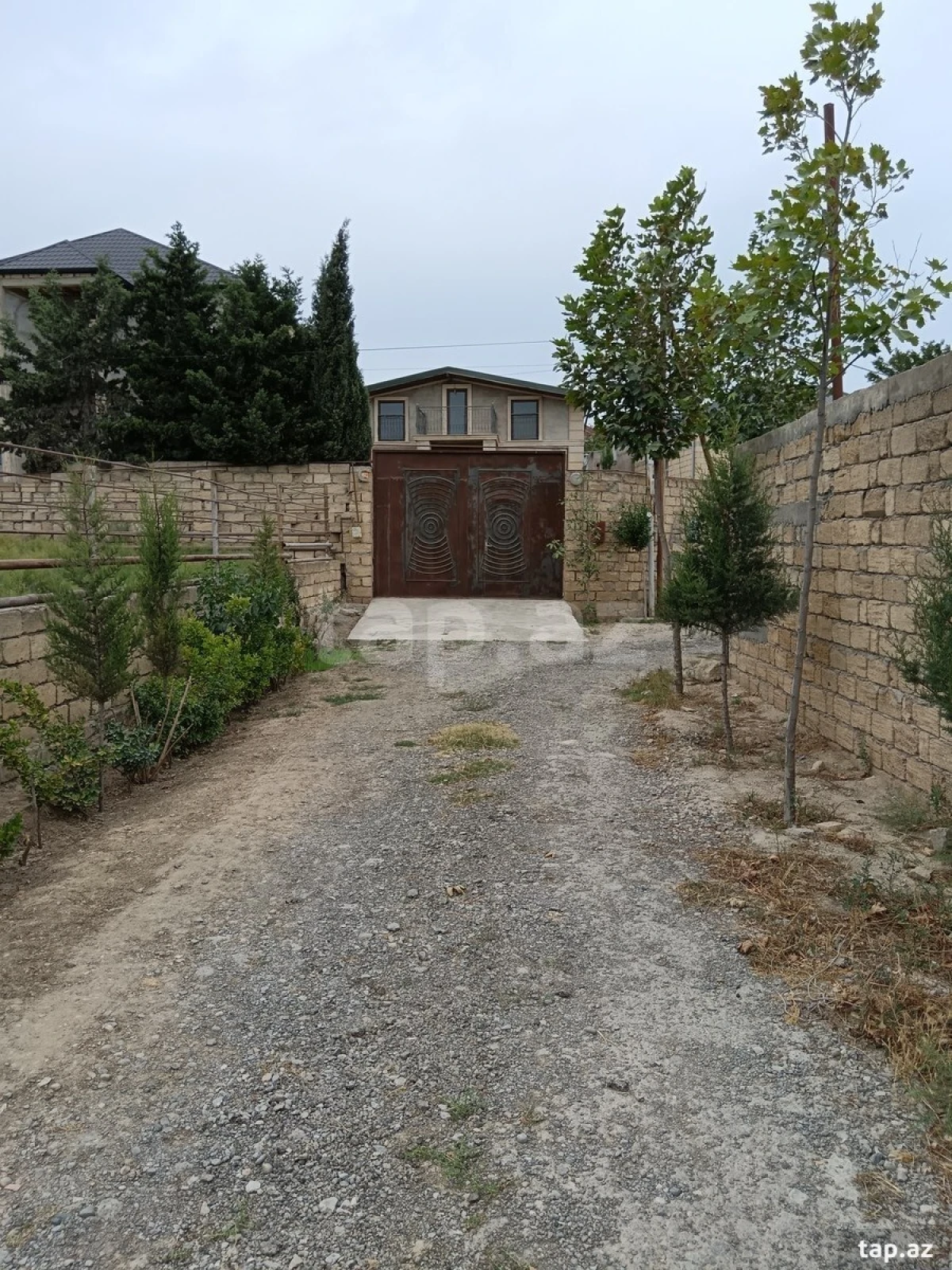 Satılır 5 otaqlı həyət evi