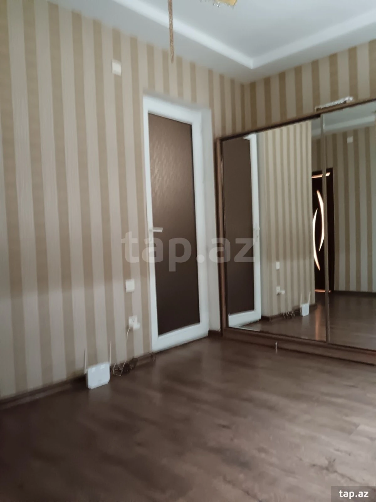 Satılır 5 otaqlı həyət evi